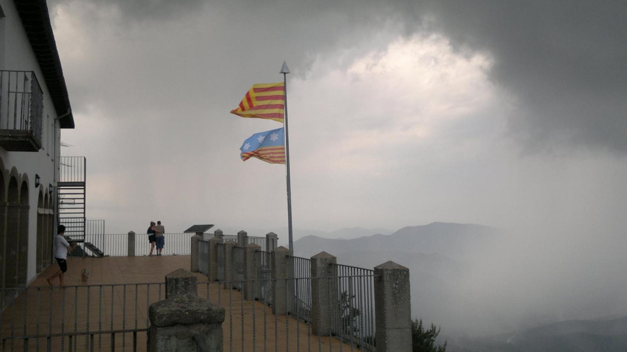 Santuari De La Salut De Sant Felíu de Pallarols エクステリア 写真